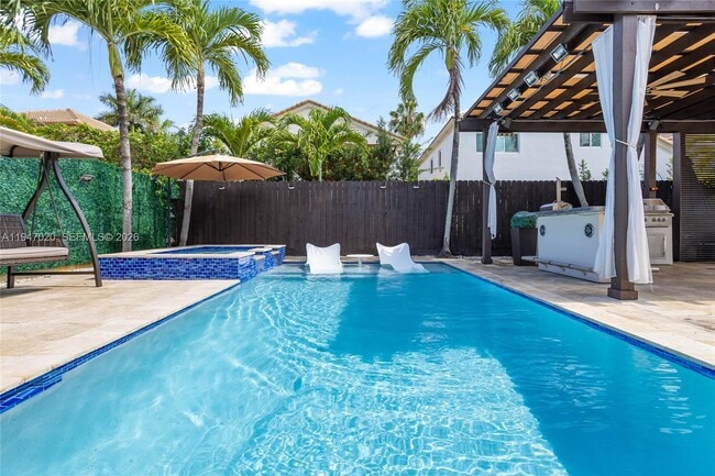 Building Photo - 9725 NW 28th Terrace