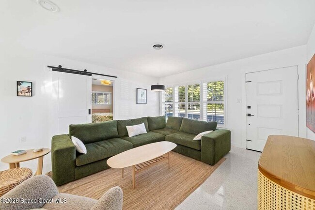 Building Photo - 231 Fifth Ave