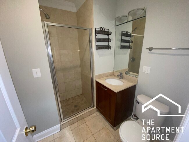 Building Photo - 2242 W Morse Ave