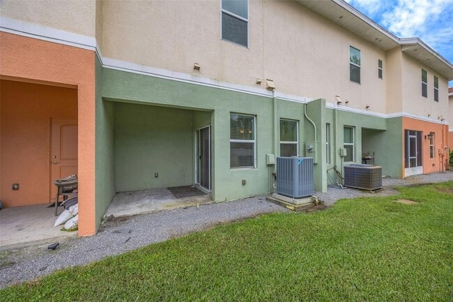 Building Photo - 143 Alexander Woods Dr