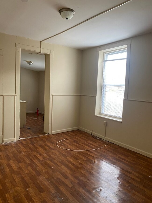 Primary Photo - 26 S 11th St