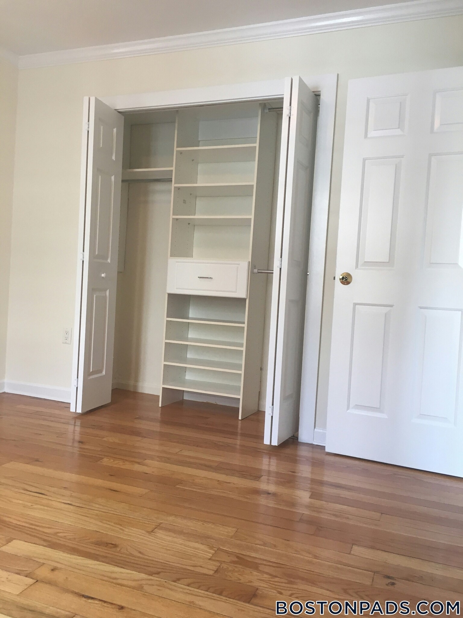 Building Photo - 60 Brattle St