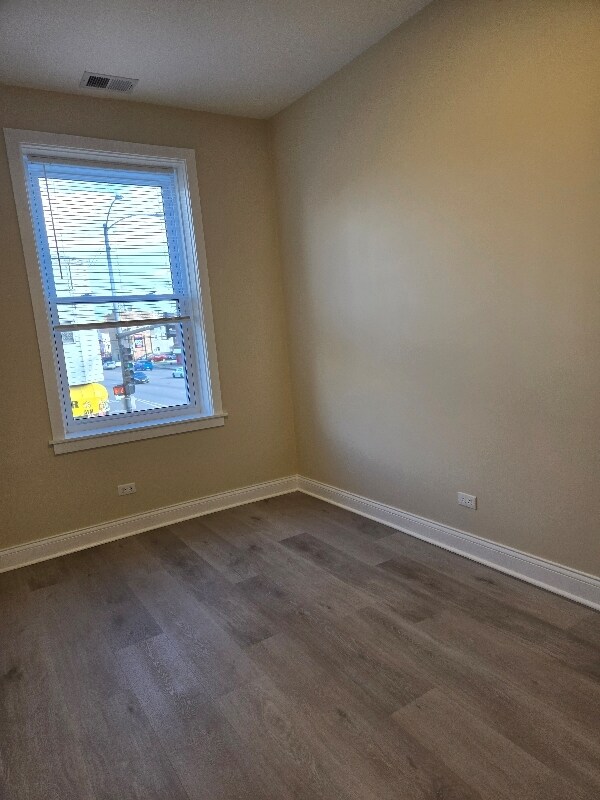 Building Photo - 4801 W Armitage Ave