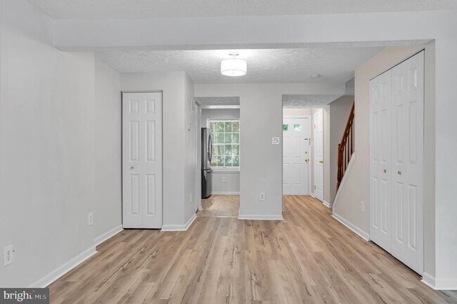Building Photo - 8483 Aurora Ct