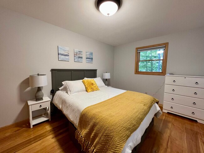 Building Photo - 670 Wayeeses Shore Rd Morgan