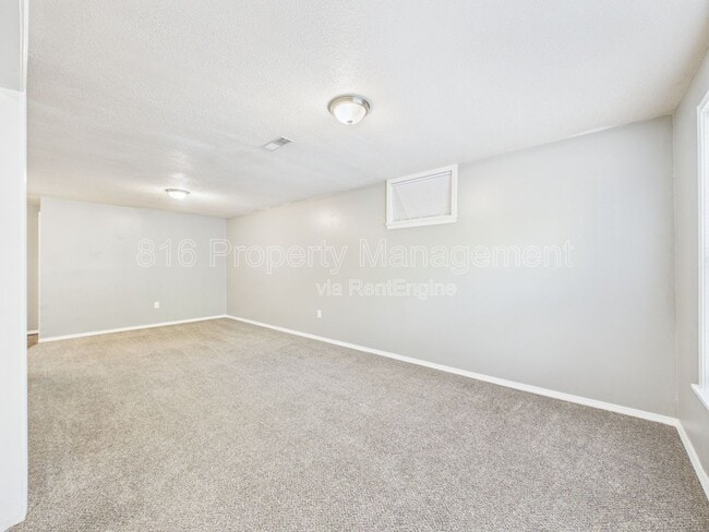 Building Photo - 7156 Woodson Rd