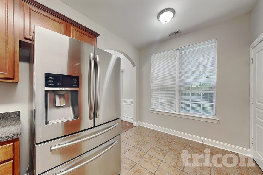 Building Photo - 4813 Samuel Richard St