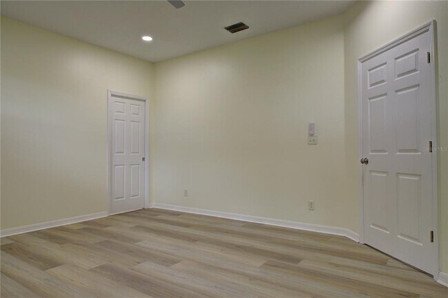 Building Photo - 8530 Alexandra Arbor Ln