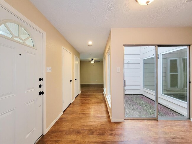Building Photo - 21303 Park Holly Ct