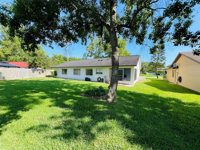 Building Photo - 428 Breakwater Dr