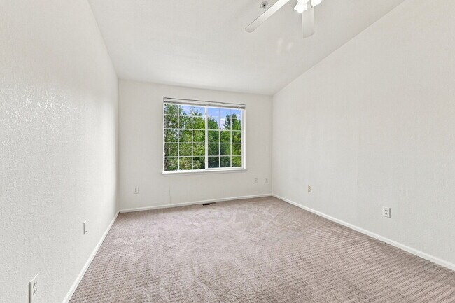 Building Photo - $2,030.95, 2 Beds - 2.5 Bath, Condo in Denver with Central A/C!
