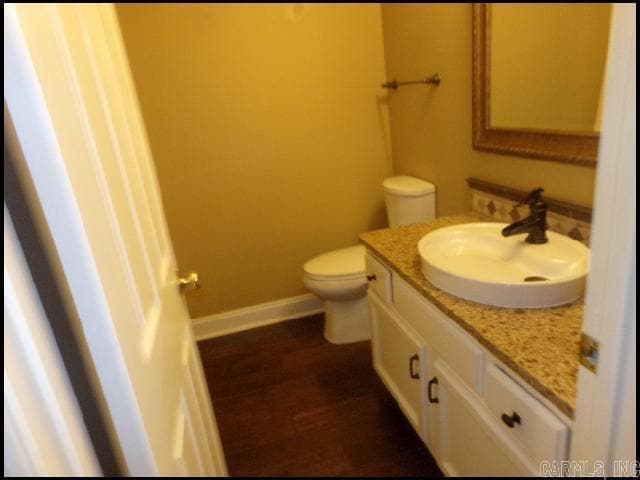 Building Photo - 122 Pin Oak Cove