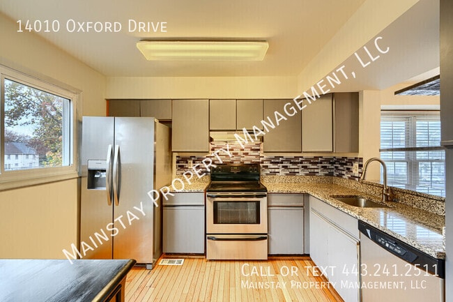 Building Photo - 14010 Oxford Dr