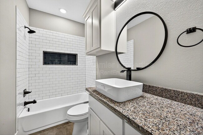 Building Photo - 1507 S 7th Ave