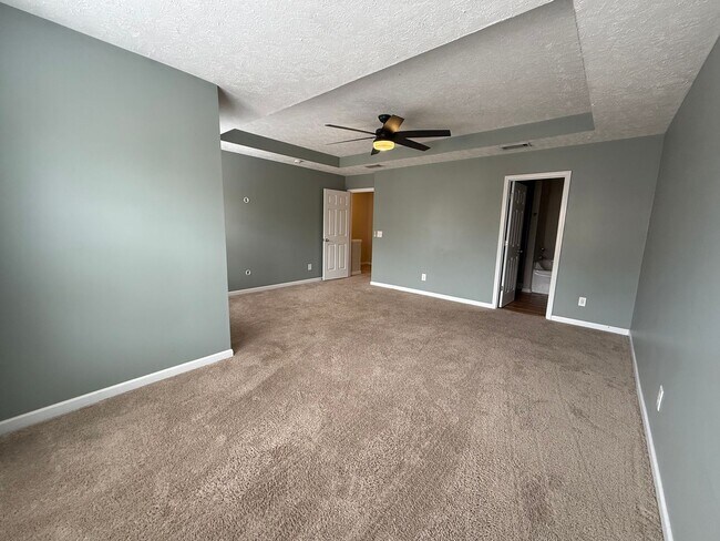 Building Photo - Location, Location, Location!