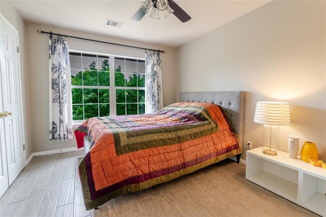 Building Photo - 9201 Trowbridge Cove