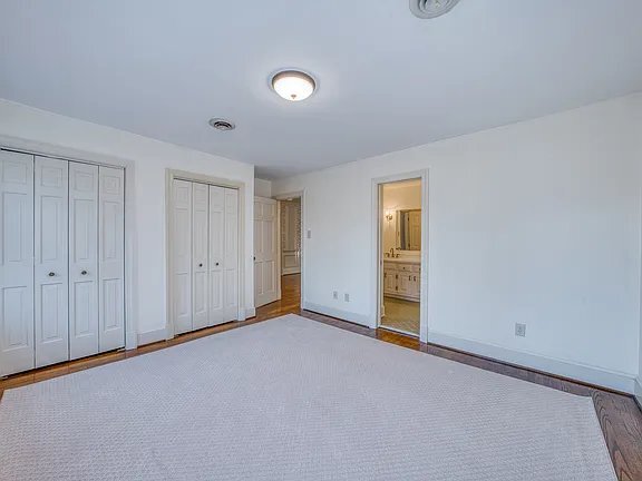 Building Photo - 9720 Burnett Dr
