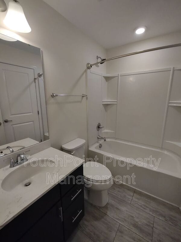 Building Photo - 4073 Zilker Park Dr