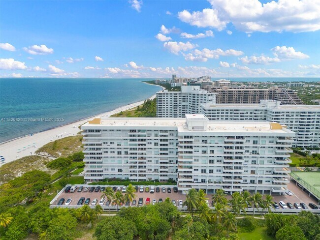 Building Photo - 177 Ocean Ln Dr