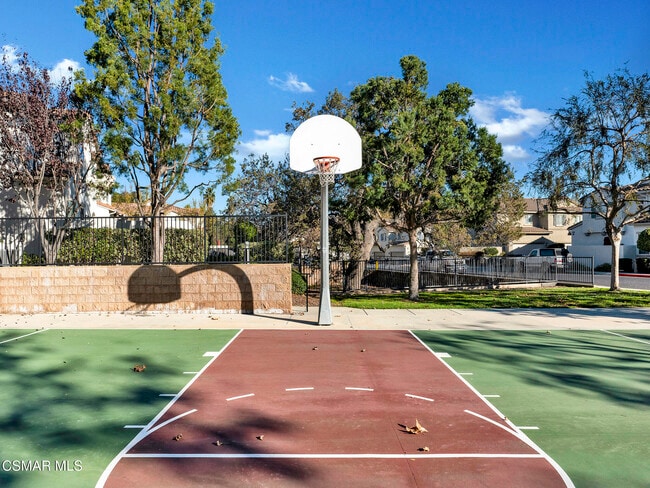 Building Photo - 1521 Silver Shadow Dr