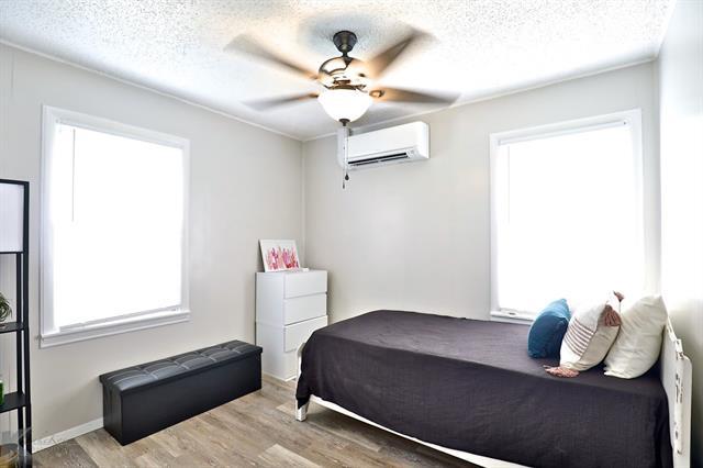 Building Photo - 5489 Encino Rd