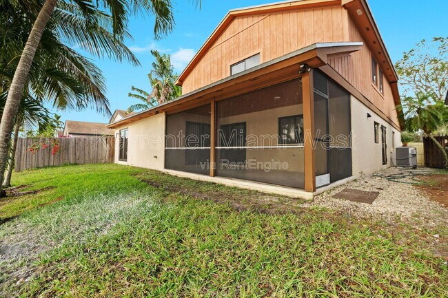 Building Photo - 4332 SW 148th Pl