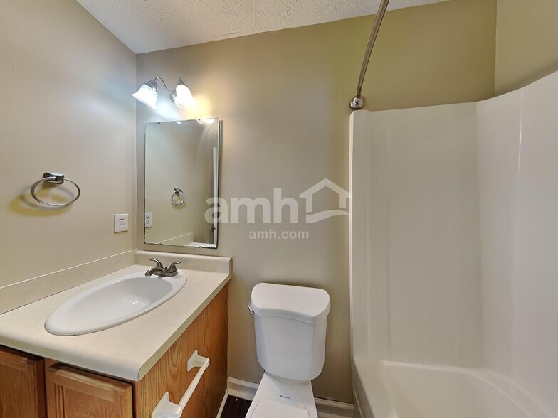 Building Photo - 11540 Glenn Abbey Ln