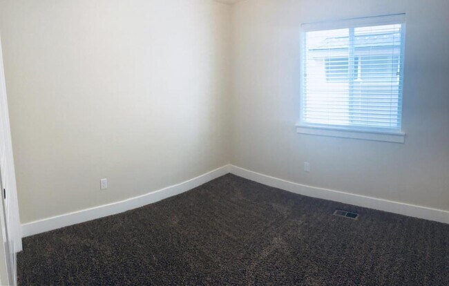 Building Photo - 10311 W Dover Heights Ct