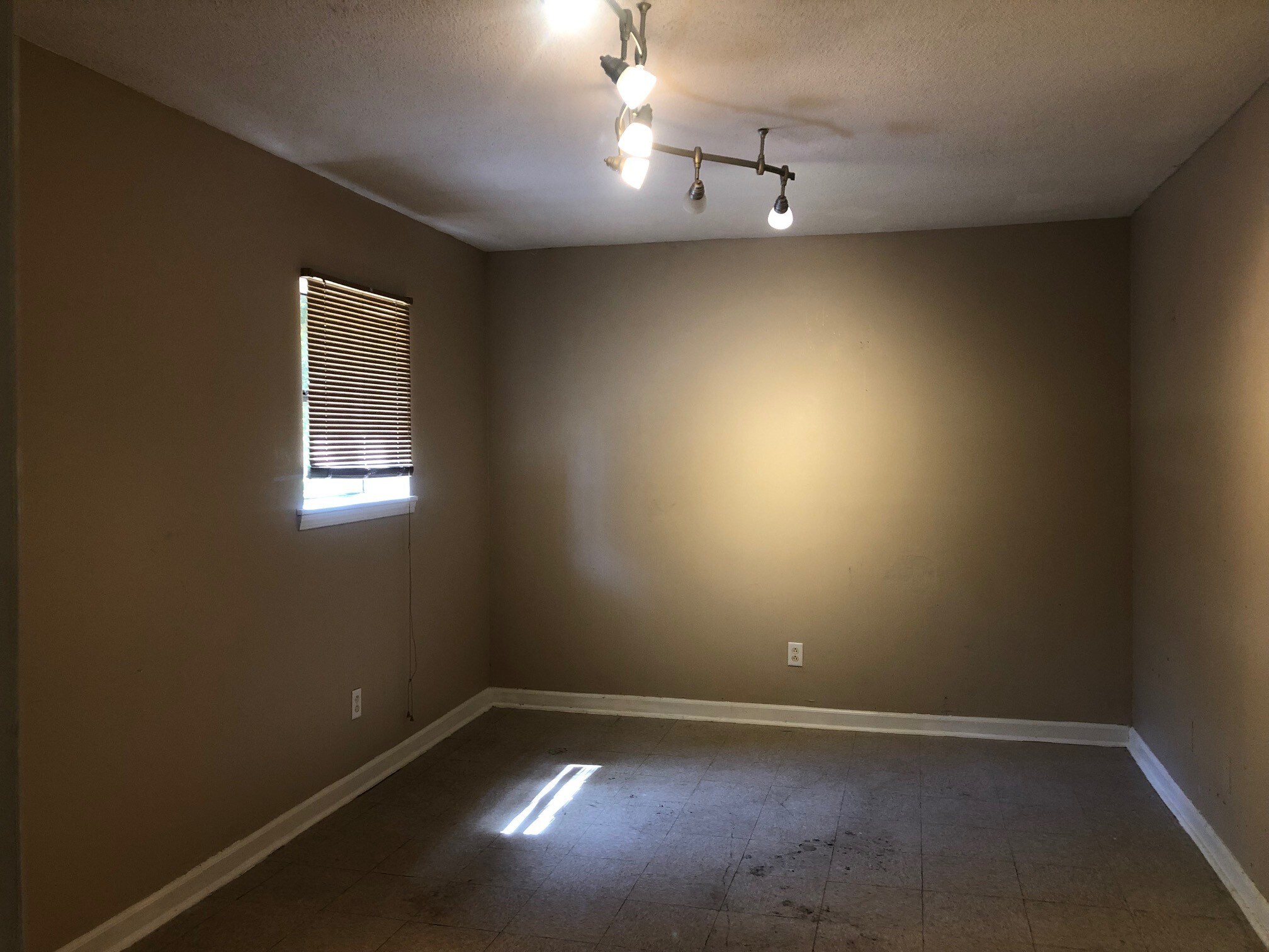 Bedroom/Downstairs Rec Room - 1117 Henry Dr