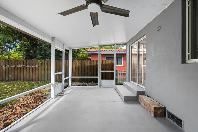 Building Photo - 438 Mendoza Ave