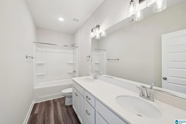 Building Photo - 439 Troubadour Ln