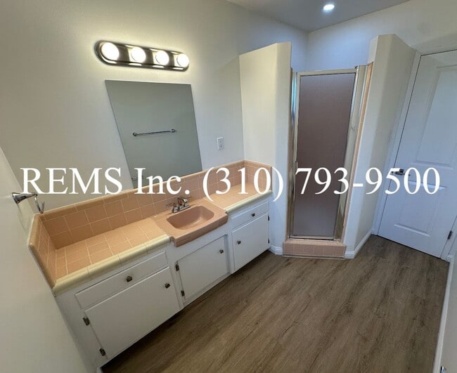 Building Photo - Beautifully Updated Home with 2-Car Garage & Large Bonus Family Room