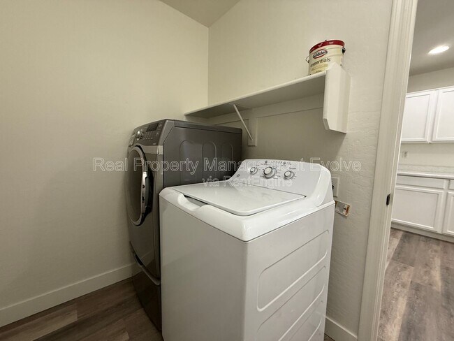 Building Photo - 2809 N 107th Dr