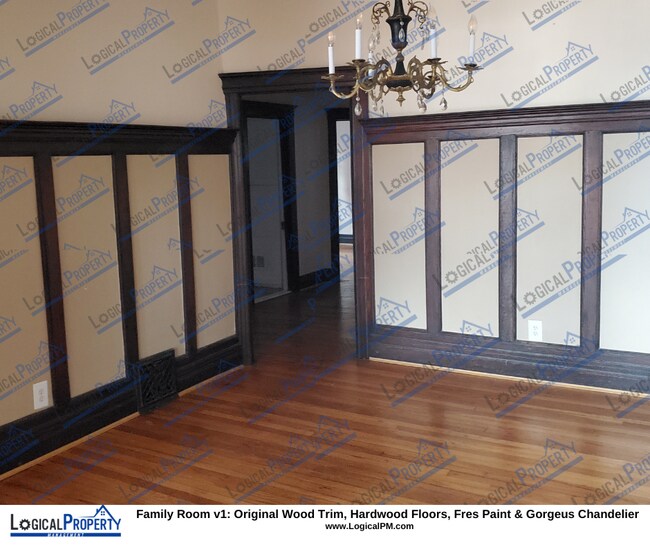 Building Photo - Midtown Area 3/1 Flat w/Bsmnt Dishwasher/S...