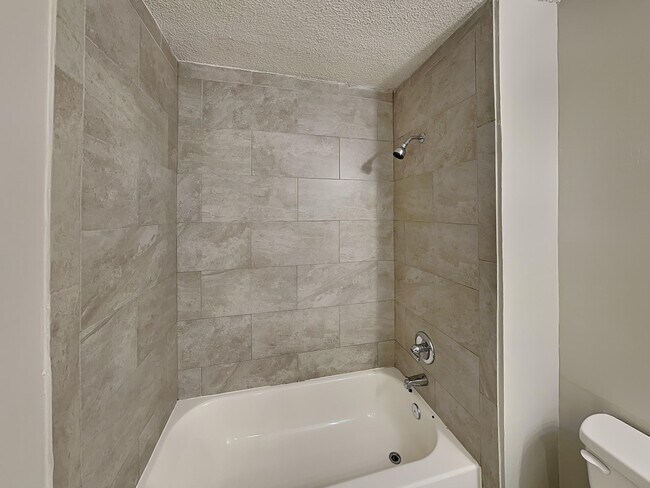 Building Photo - 6623 Cherry Bark Dr