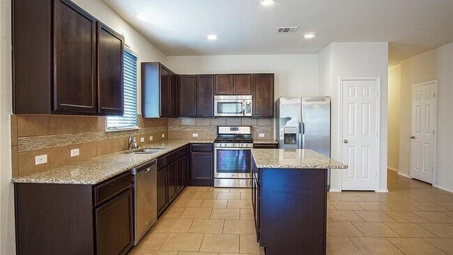 Building Photo - 7200 Longford Trail