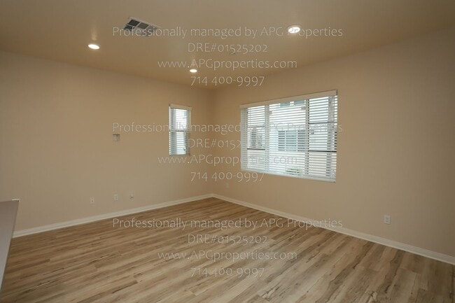 Building Photo - 1696 W Trapezoid Dr