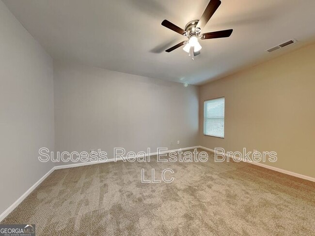 Building Photo - 65 Timberland Trace Way