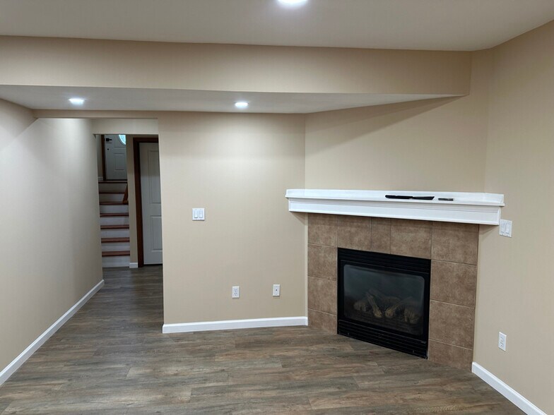 Building Photo - 17509 32nd Ave W