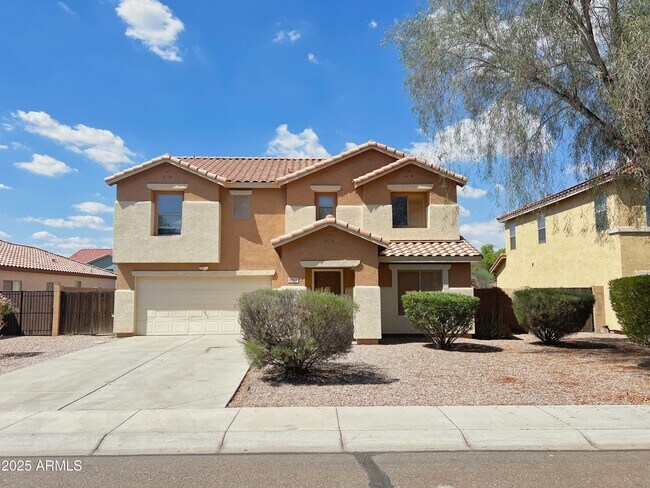 Primary Photo - 2874 W Mineral Butte Dr