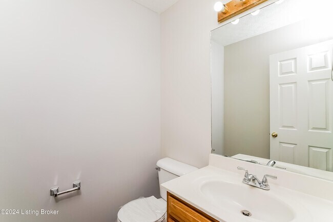 Building Photo - 5507 Woodcross Pl