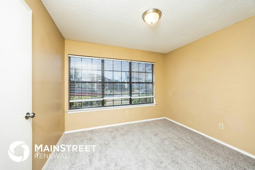 Building Photo - 450 Appomattox Dr