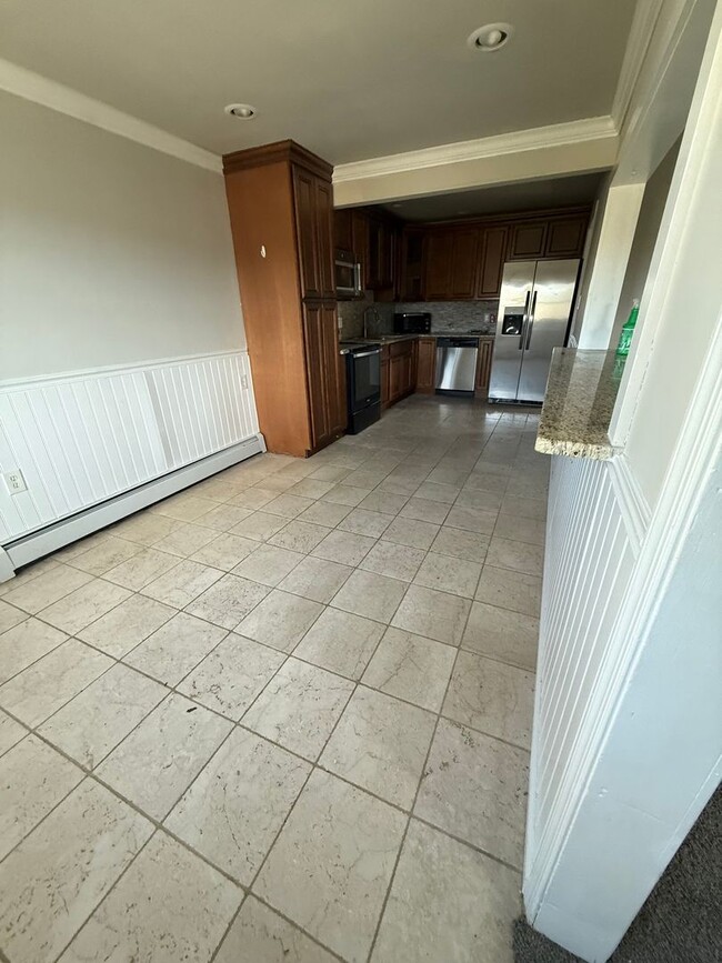 Building Photo - 5 bed / 2 Bath Neshaminy School District Single Family Home