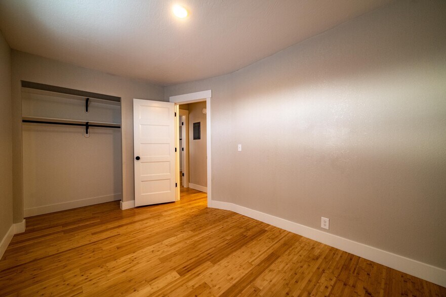 Building Photo - 269 S Montgomery St