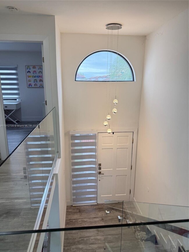 Building Photo - 1271 SW 124th Ct