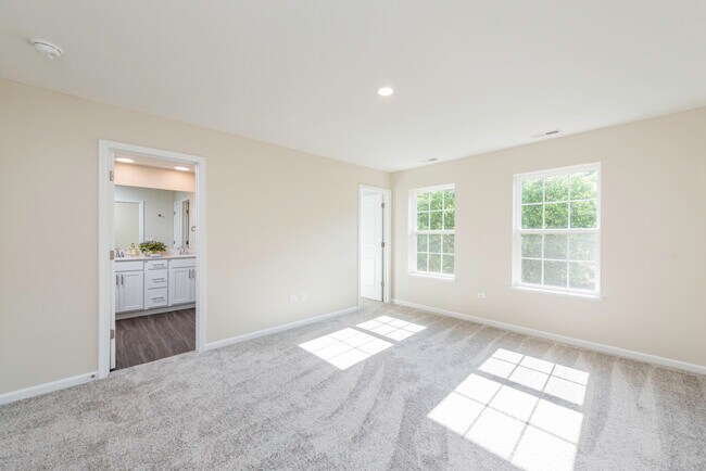Building Photo - 804 Neubauer Circle