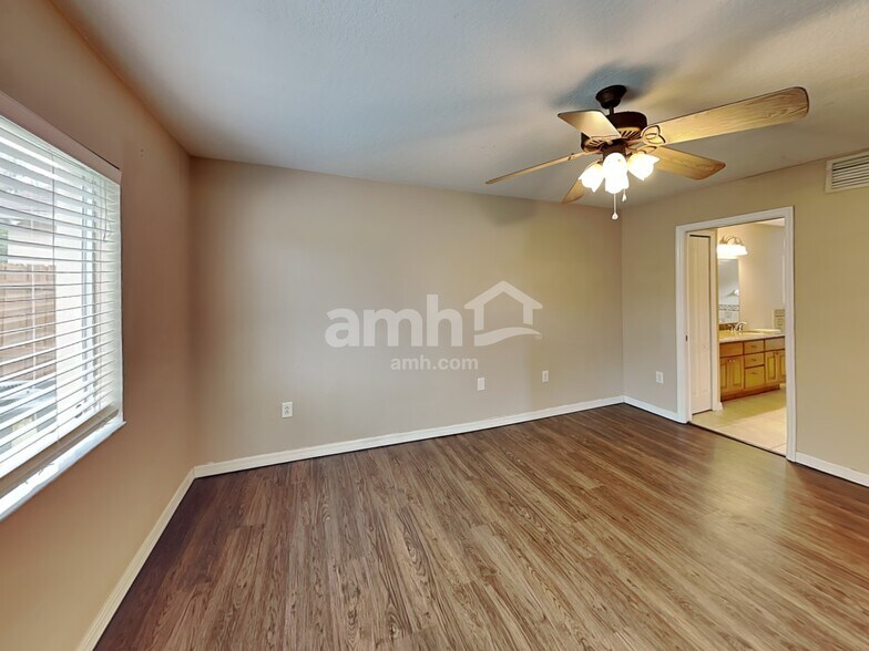 Building Photo - 9029 Egret Cove Cir