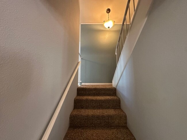 Building Photo - Corner Lot, In-ground Pool
