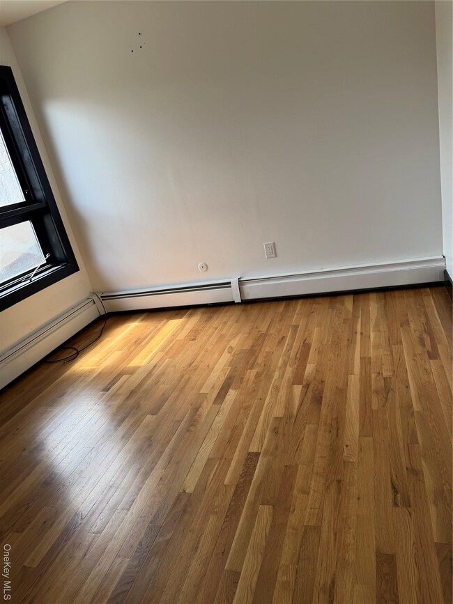 Building Photo - 40 Felter Hill Rd