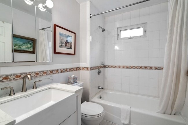 Building Photo - 45 Magoun St